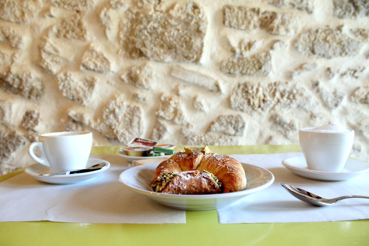 Le Mangiatoie Del Cavaliere Bed & Breakfast Montallegro Eksteriør bilde